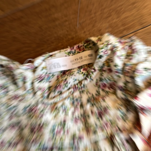 Size 11-12 Zara Blouses … absolutley adorable (lot of 2) - Picture 2 of 2